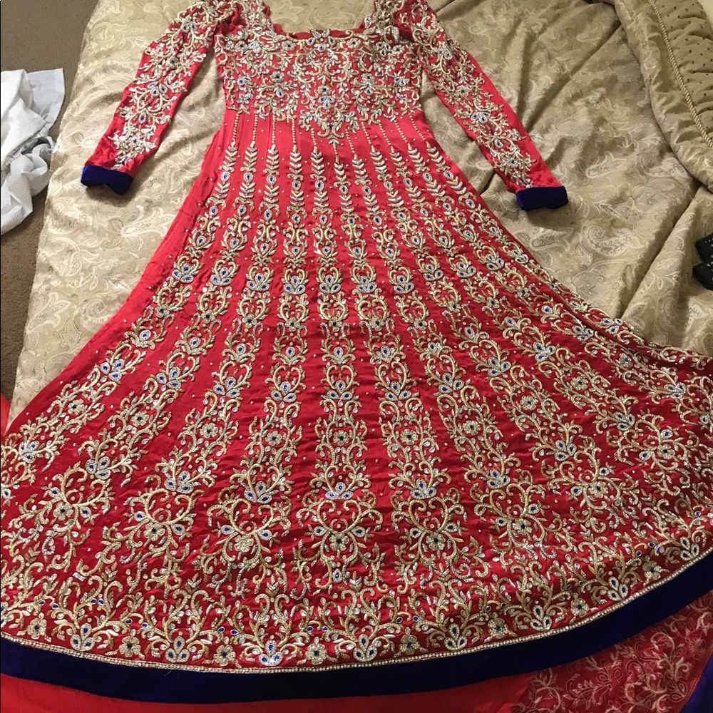 Pakistani bridal suit - Picture 6 of 6
